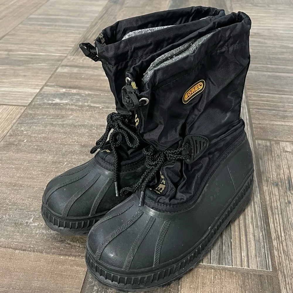 Sorel Whistler III youth boots